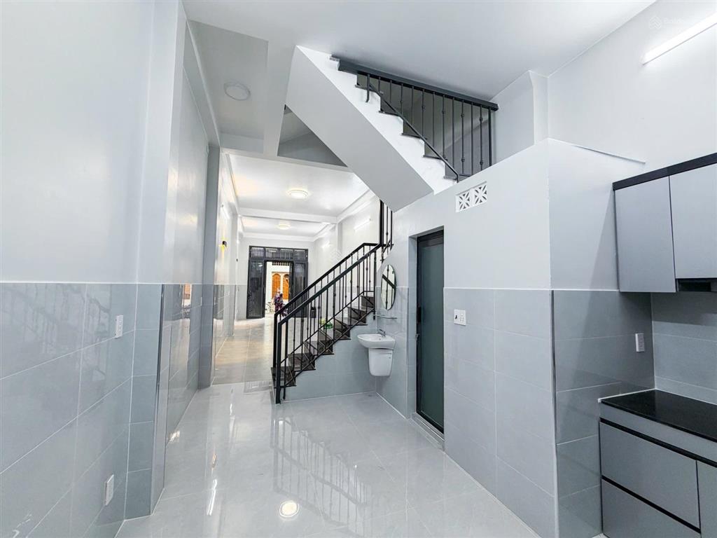 Cho thuê nhà chính chủ hẻm 64 hoà bình, p. hoà bình, q.11, 16 triệu
