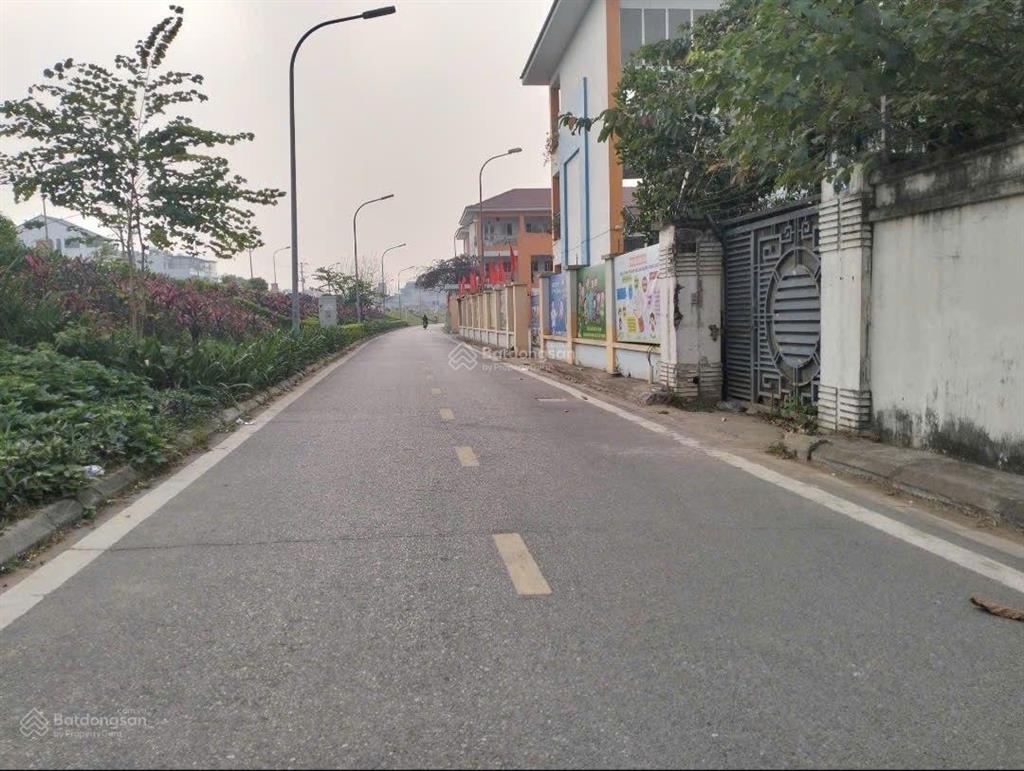 Bán nhà 3 tầng mặt phố ngọc thụy, lô góc, cạnh trường học, kinh doanh mọi hình thức