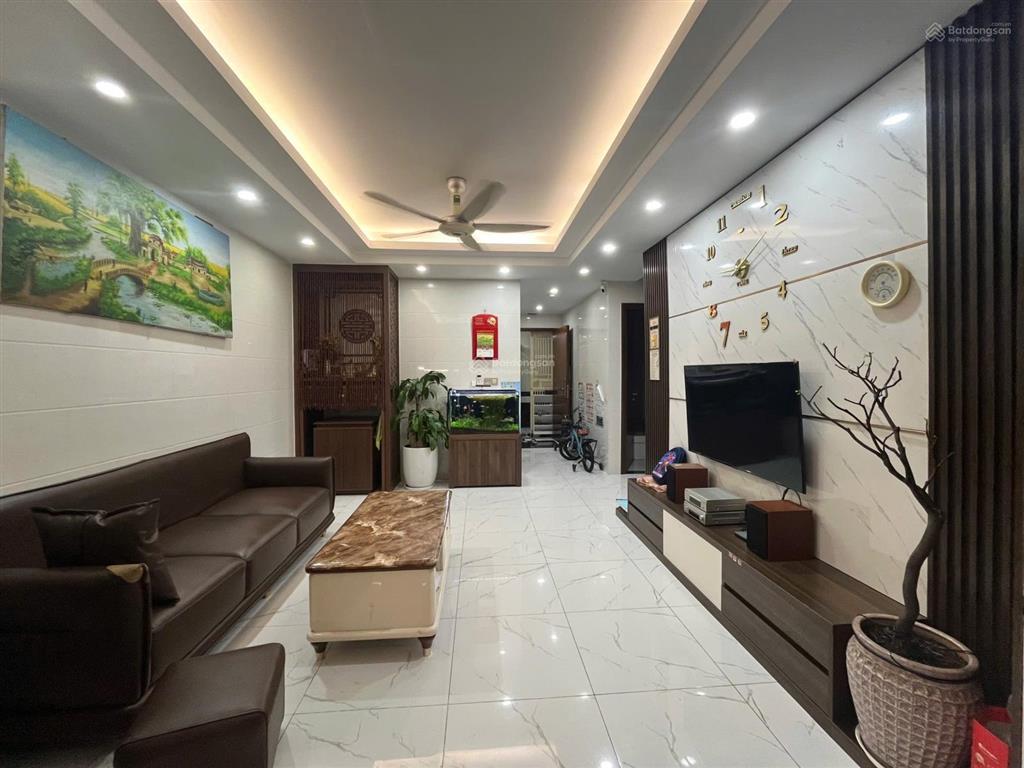 Em cần bán nhanh căn 83m view hồ hh1c linh đàm giá tốt
