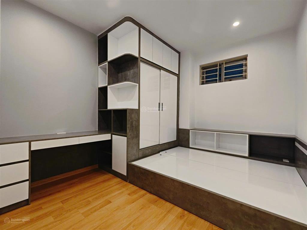 Chỉ 2,4 tỷ sở hữu ngay căn 2pn hh1b linh đàm giá siêu hời!