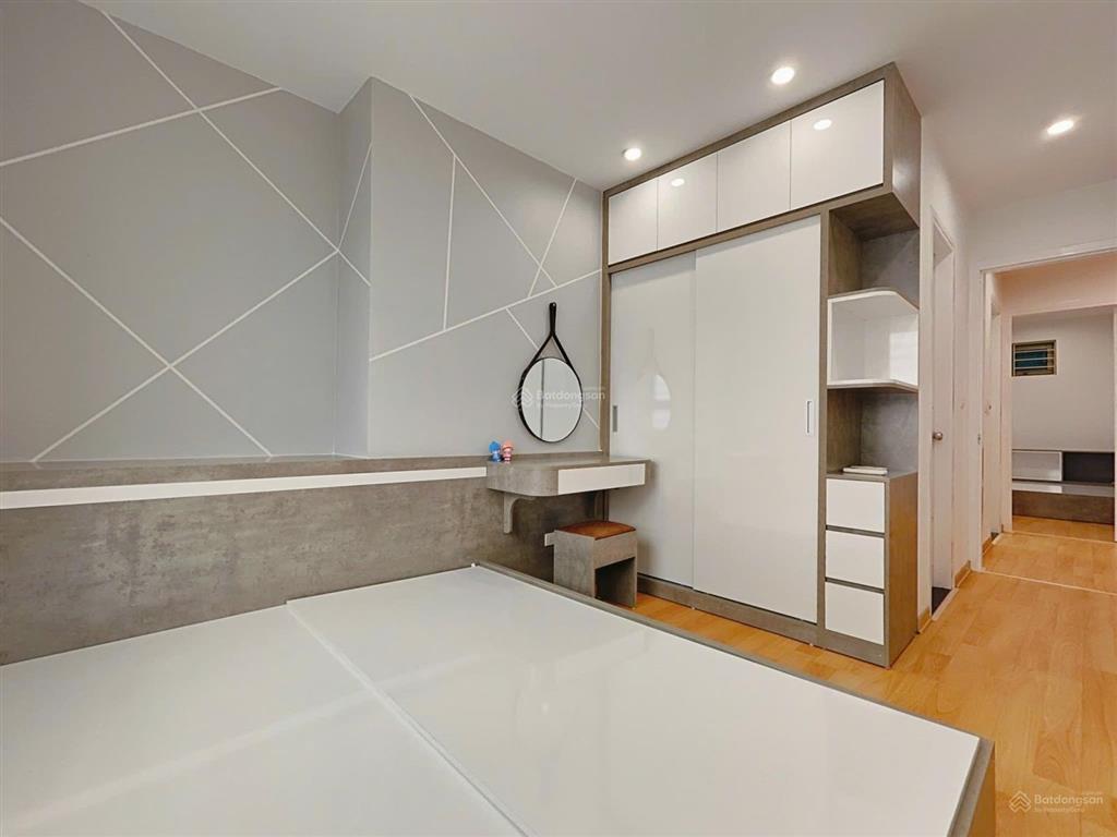 Chỉ 2,4 tỷ sở hữu ngay căn 2pn hh1b linh đàm giá siêu hời!