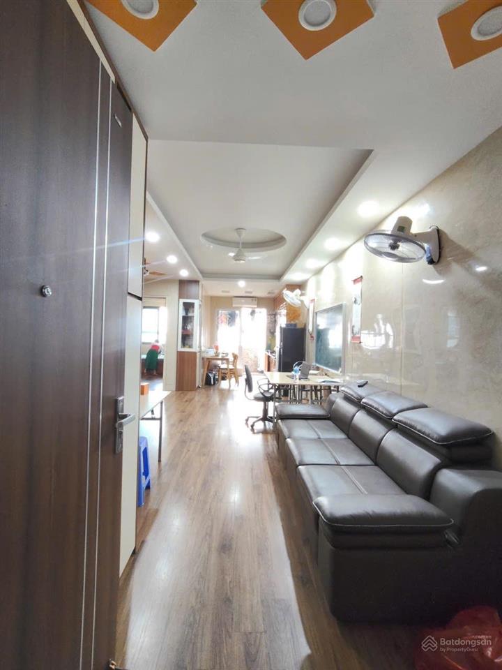 Chính chủ cần bán căn hộ hh2a linh đàm view hồ thoáng đẹp