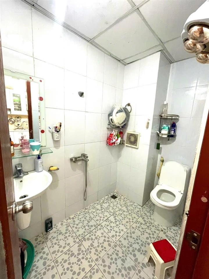 Vp5 linh đàm căn 1 ngủ + sổ đỏ chính chủ cần bán  0982 984 ***