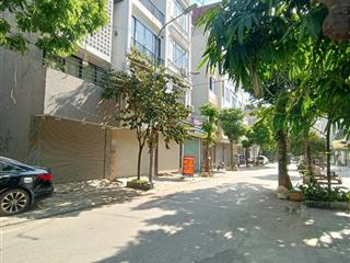 Bán nhà cách chợ hà đông 1,5 km  38m  7,5tỷ  mặt tiền rộng  4 ngủ  mặt ngõ 3m