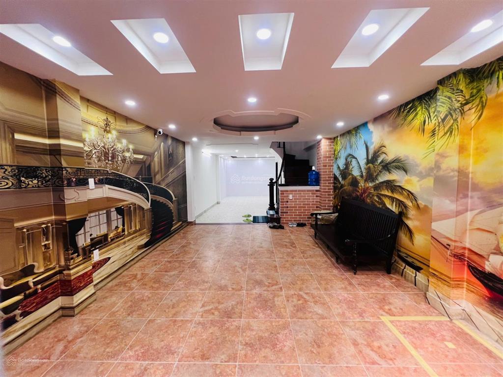 Cc bán nhà 5 tầng khu phân lô có vỉa hè rộng 8a ngõ 124 phố hoàng ngân hai thoáng, ô tô tránh