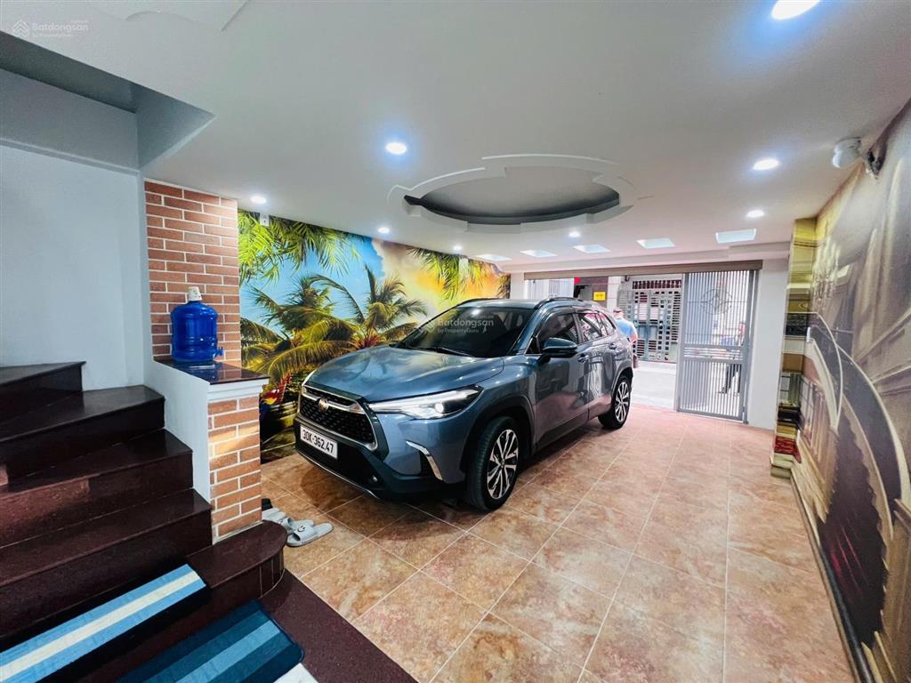 Cc bán nhà 5 tầng khu phân lô có vỉa hè rộng 8a ngõ 124 phố hoàng ngân hai thoáng, ô tô tránh