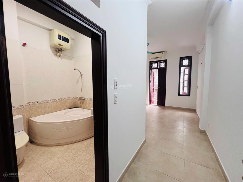 Cc bán nhà 5 tầng khu phân lô có vỉa hè rộng 8a ngõ 124 phố hoàng ngân hai thoáng, ô tô tránh