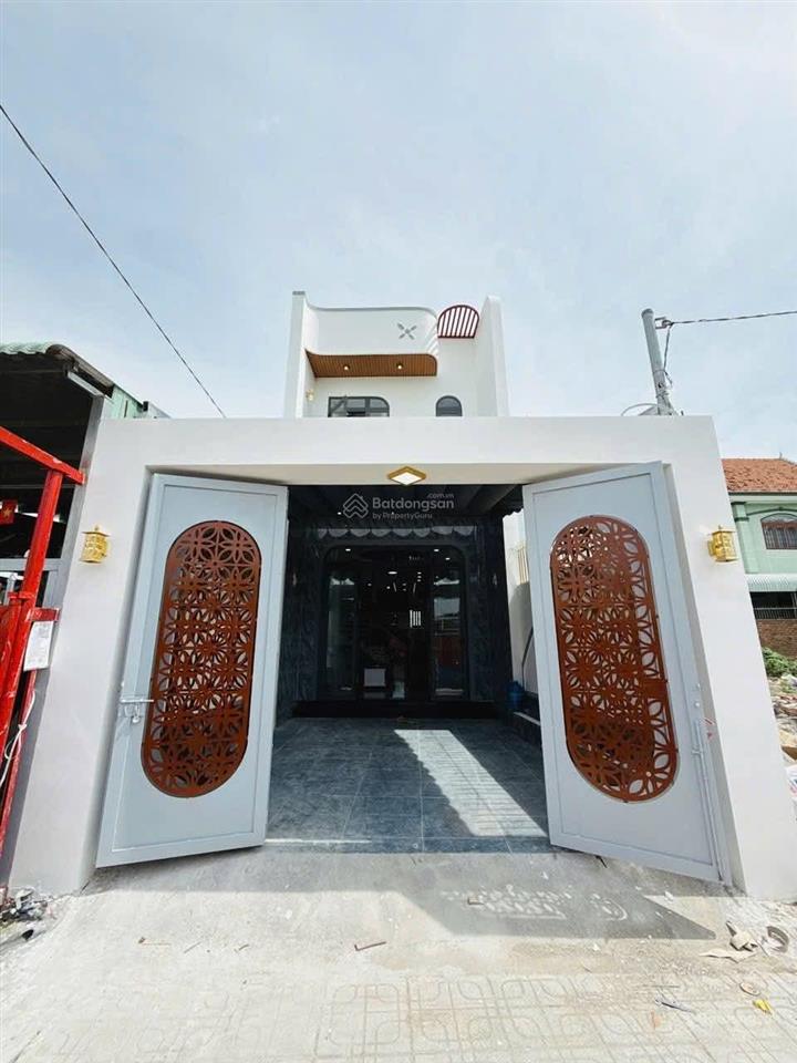 Nhà mới đẹp 4 phòng ngủ ngay trạm thu phí 26 đồng khởi phường tân phong 3tỷ680