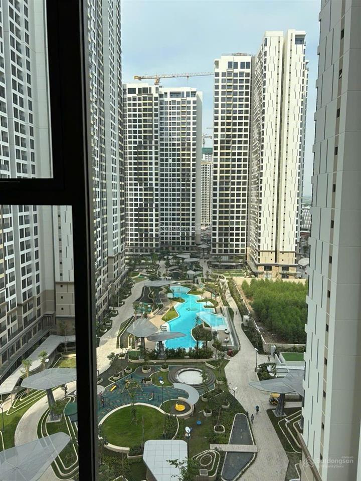 Duy nhất một căn 1pn masteri centre point có ban công, sẵn sổ view hồ bơi bán giá 3.750 tỷ