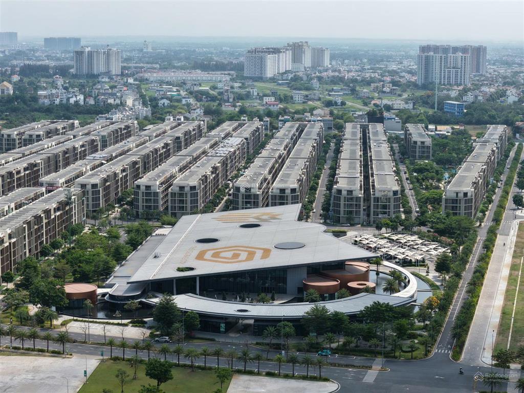 Cho thuê nhà phố soho 20tr/tháng, the global city