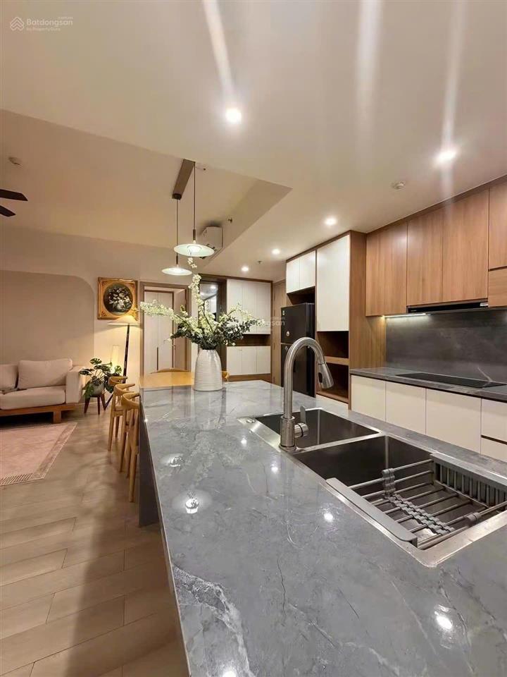 Cắt lỗ 3pn lumiere boulevard quận 9, đông nam view nhà phố, giá 6.8 tỷ btp