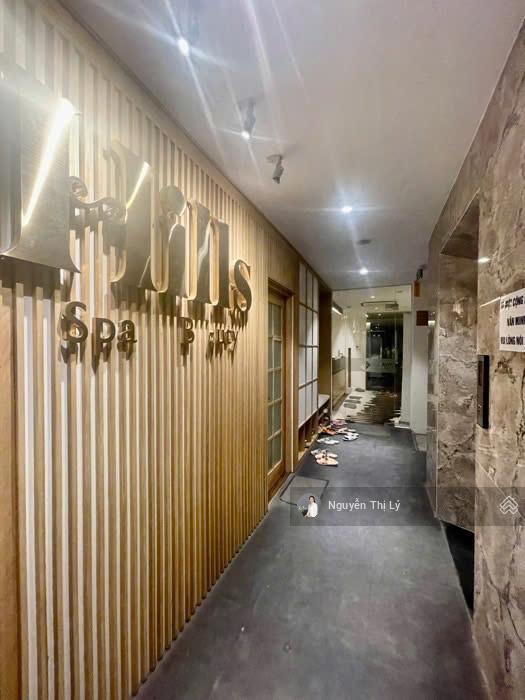 Cực phẩm mặt phố nguyễn văn huyên building 10 tầng dòng tiền 400 tr/tháng, dt 190m2, mt 8.1m