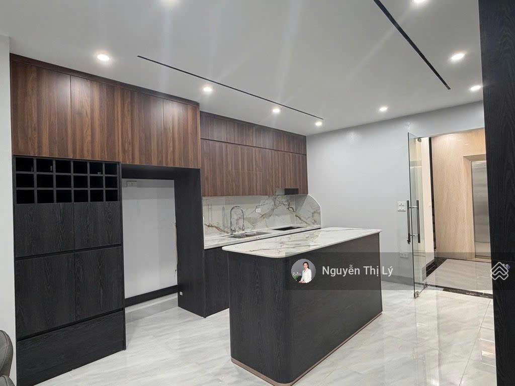 Nhà trần duy hưng 8 tầng thang máy ngõ thông kinh doanh thông sàn hiện đại (rcg305056)