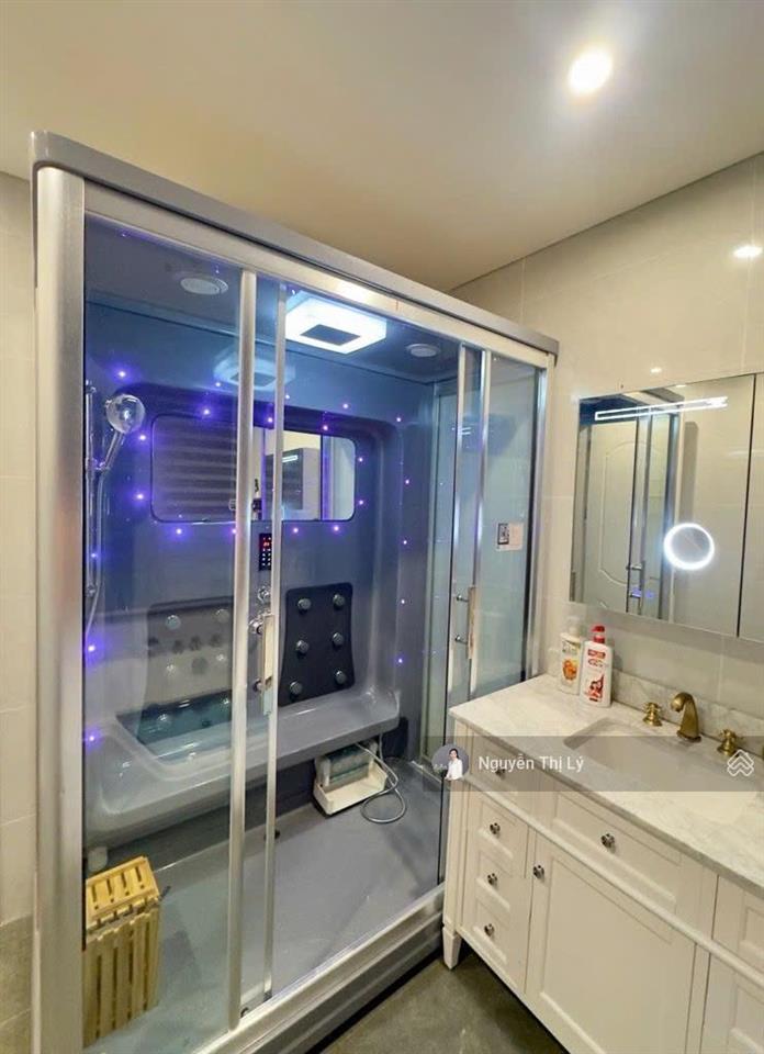 Mặt phố lạc long quân vỉa hè rộng ô tô tránh 6 tầng thang máy view trọn hồ tây