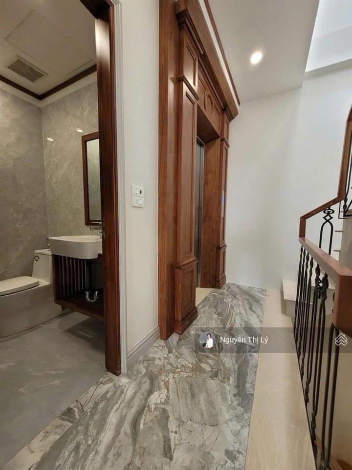 Siêu phẩm phân lô khúc thừa dụ 7 tầng thang máy thông sàn kinh doanh ở vip (scg203055)