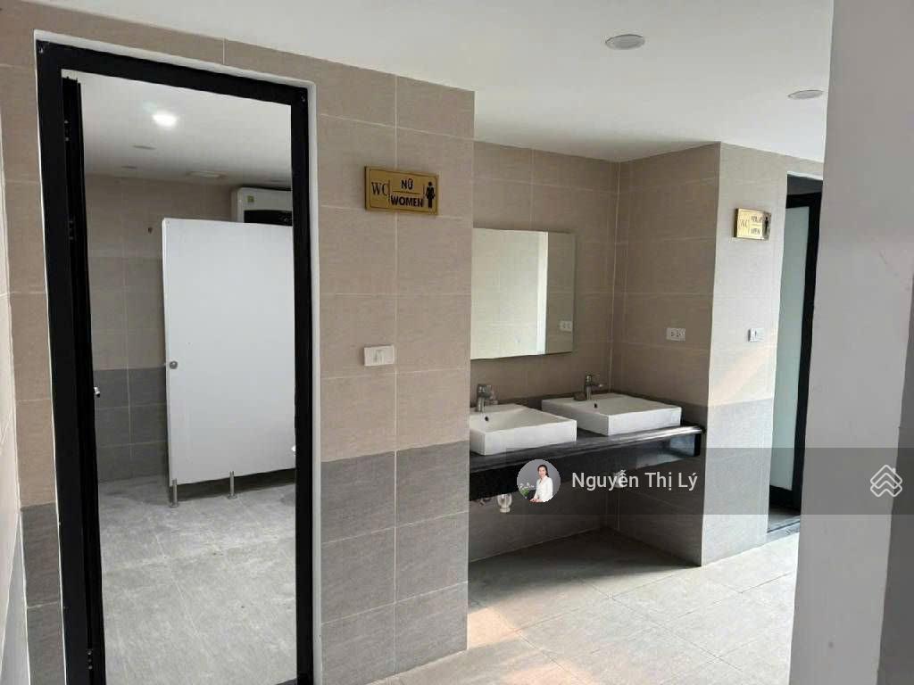 Siêu building vp lạc long quân ô tô tránh + vỉa hè 8 tầng thang máy mặt tiền khủng (rthl10075)