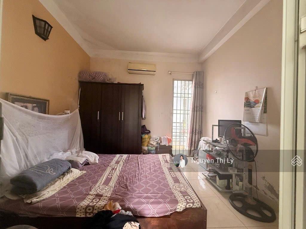 Bán nhà 500m2 phú diễn 2 mặt tiền dòng tiền sẵn có ô tô tải tránh sẵn 2 tòa nhà 5 tầng