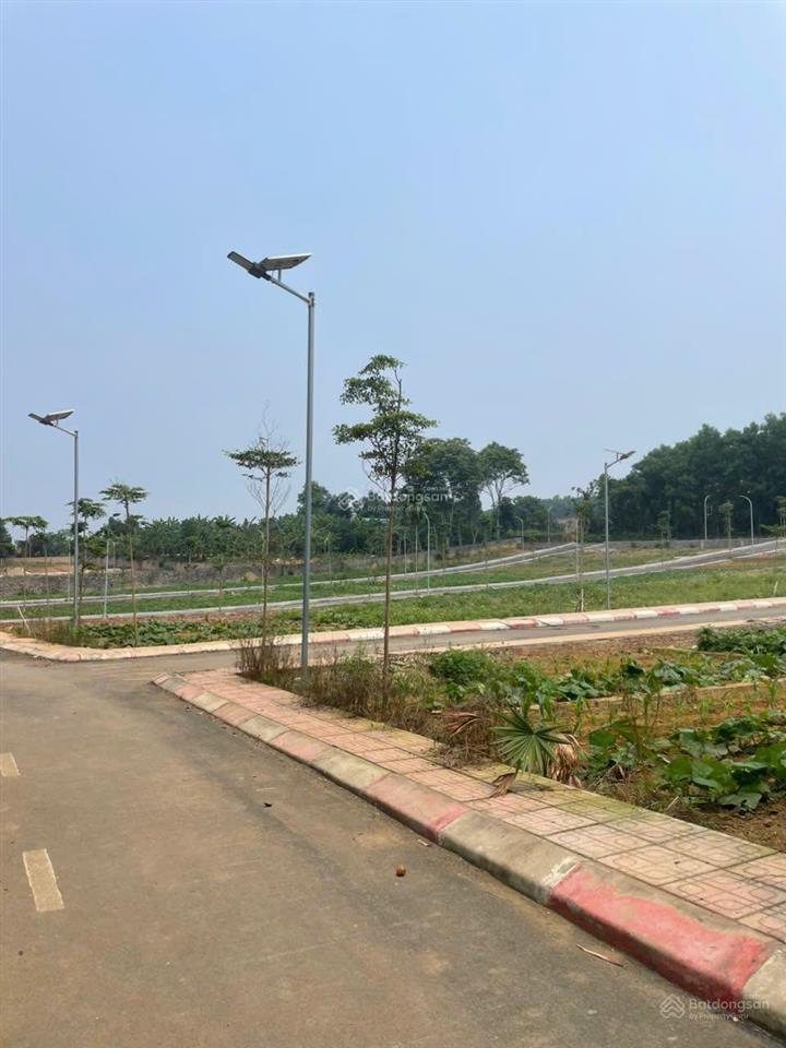 Chính chủ cần bán lô đất 650tr/lô,dt80m ngay uptopia resort & villas 200ha.ở phú thành,lạc thuỷ, hb