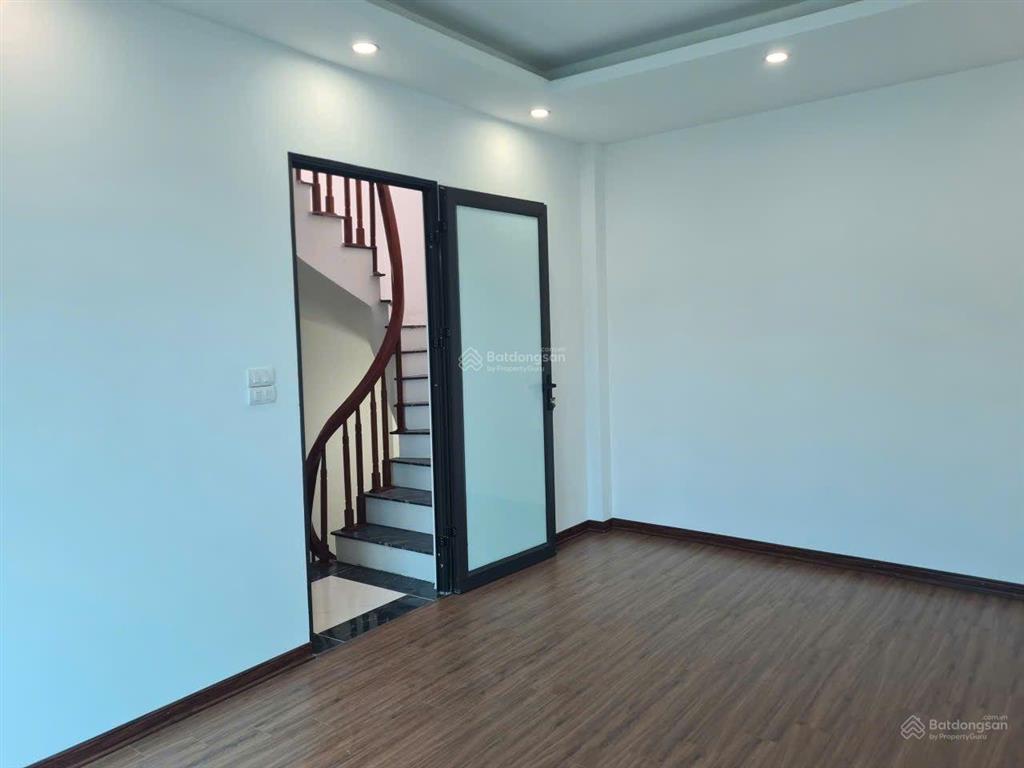 Mới, rẻ, đẹp, cần bán nhanh, nhà 197 phúc lợi