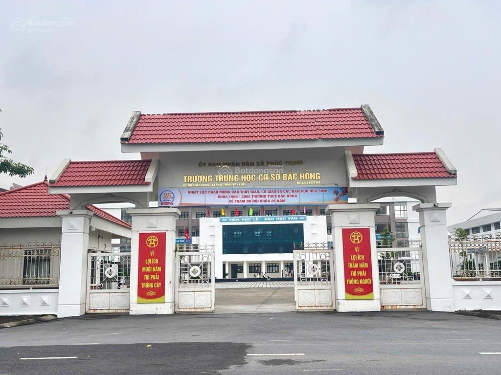 Chỉ hơn 2tỷ lô đất vuông vắn, đường thông xe tải vào, gần đường võ nguyên giáp  nhật tân.