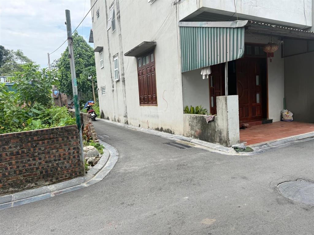 Lô đất vân nội, đông anh, ô tô vào, mặt tiền rộng xây đc 2 căn nhà, giá rẻ.