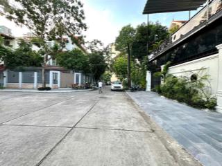 Siêu phẩm  biệt thự châu âu  330m giá chỉ 230tr/1m  vị trí đẹp ở sướng  kinh doanh nội thất đẹp