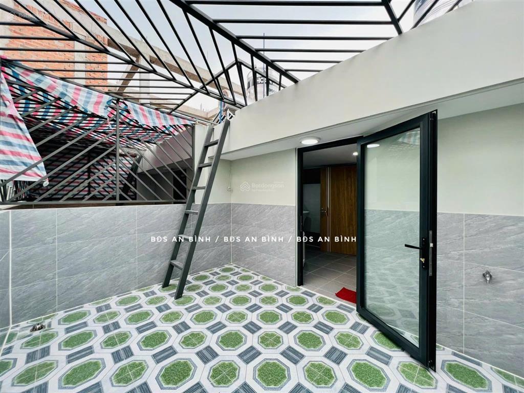 Bán dãy nhà phố liền kề 818 lê trọng tấn. (4m*20m  9tỷ400), đường nhựa 12m, 2 oto tránh nhau