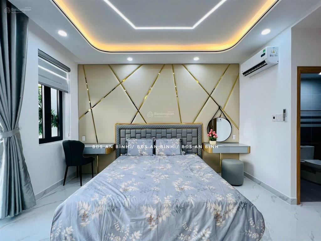 Bán dãy nhà phố liền kề 818 lê trọng tấn. (4m*20m  9tỷ400), đường nhựa 12m, 2 oto tránh nhau