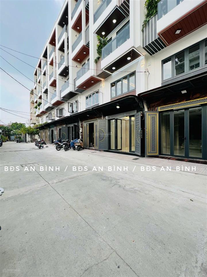 Bán dãy nhà phố liền kề 818 lê trọng tấn. (4m*20m  9tỷ400), đường nhựa 12m, 2 oto tránh nhau