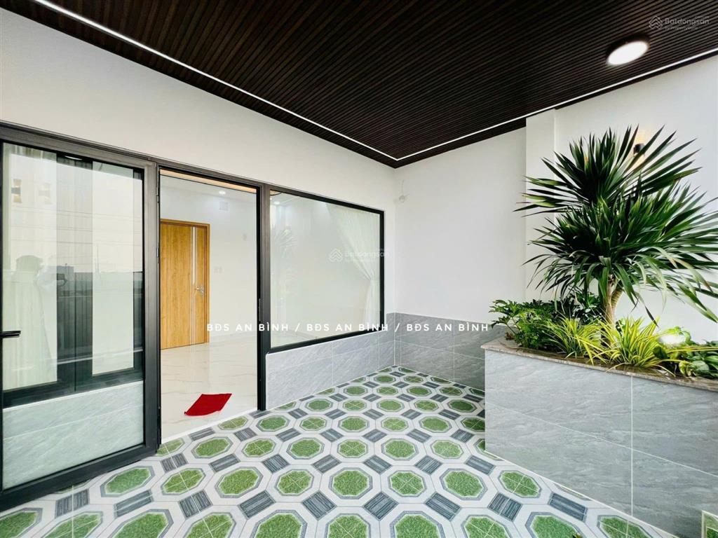 Bán dãy nhà phố liền kề 818 lê trọng tấn. (4m*20m  9tỷ400), đường nhựa 12m, 2 oto tránh nhau