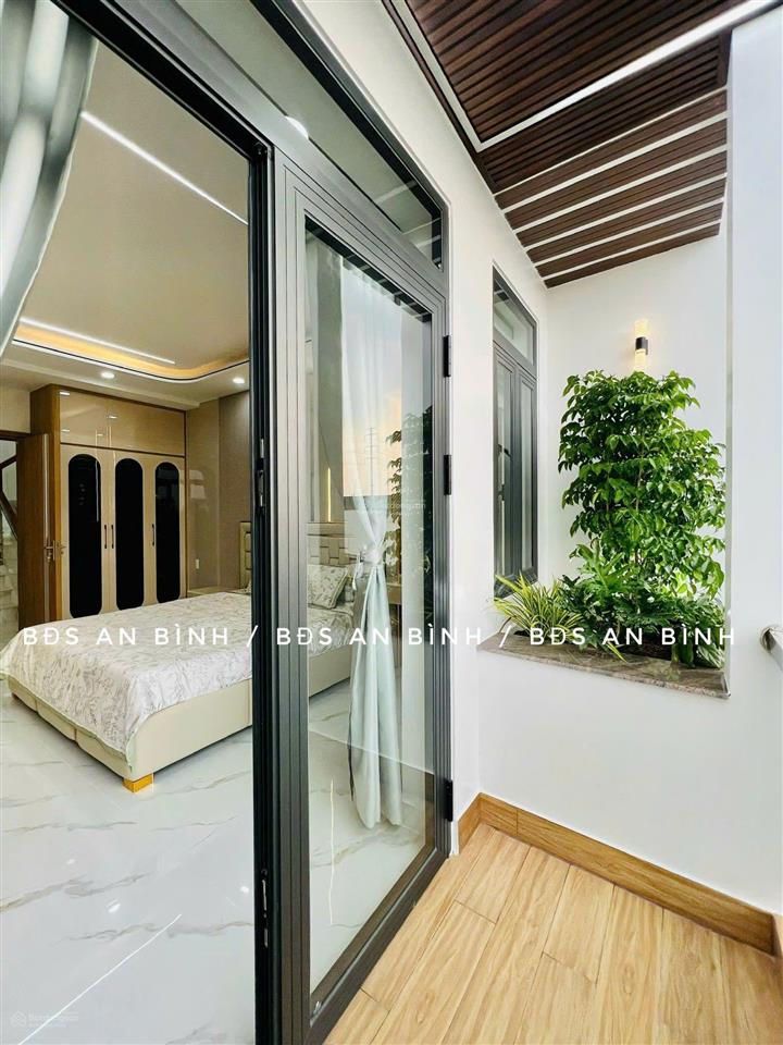 Bán dãy nhà phố liền kề 818 lê trọng tấn. (4m*20m  9tỷ400), đường nhựa 12m, 2 oto tránh nhau
