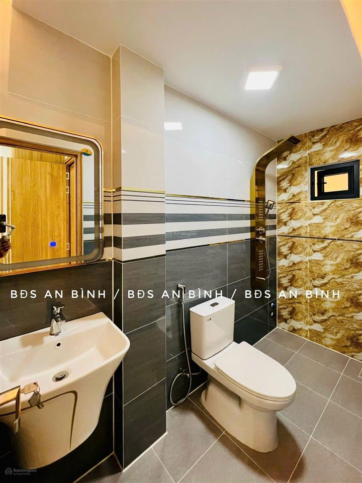 Bán dãy nhà phố liền kề 818 lê trọng tấn. (4m*20m  9tỷ400), đường nhựa 12m, 2 oto tránh nhau