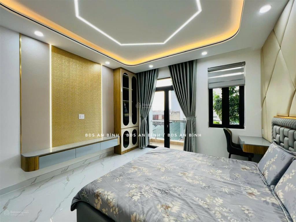 Bán dãy nhà phố liền kề 818 lê trọng tấn. (4m*20m  9tỷ400), đường nhựa 12m, 2 oto tránh nhau