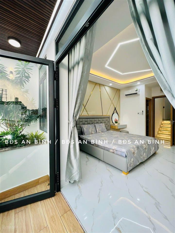 Bán dãy nhà phố liền kề 818 lê trọng tấn. (4m*20m  9tỷ400), đường nhựa 12m, 2 oto tránh nhau