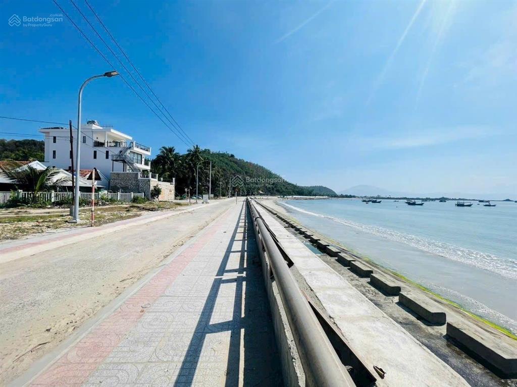 E vũ chuyên săn nguồn đất biển và nhận ký gửi đất biển dốc lết