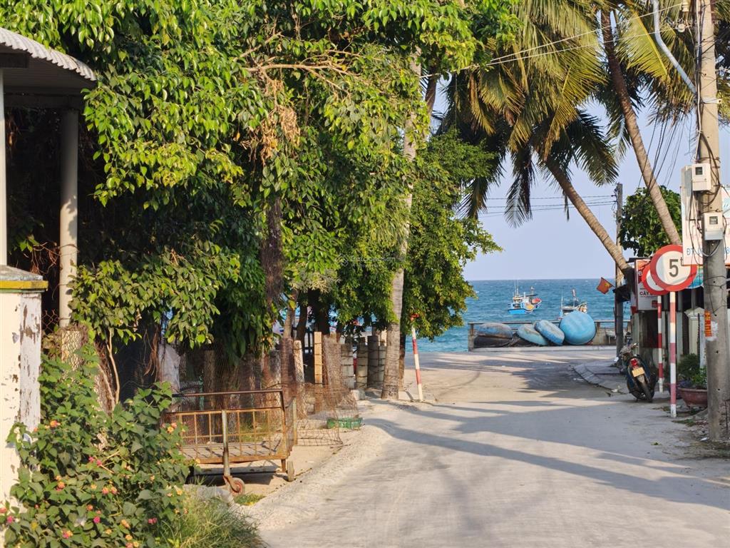 E vũ chuyên săn nguồn đất biển và nhận ký gửi đất biển dốc lết