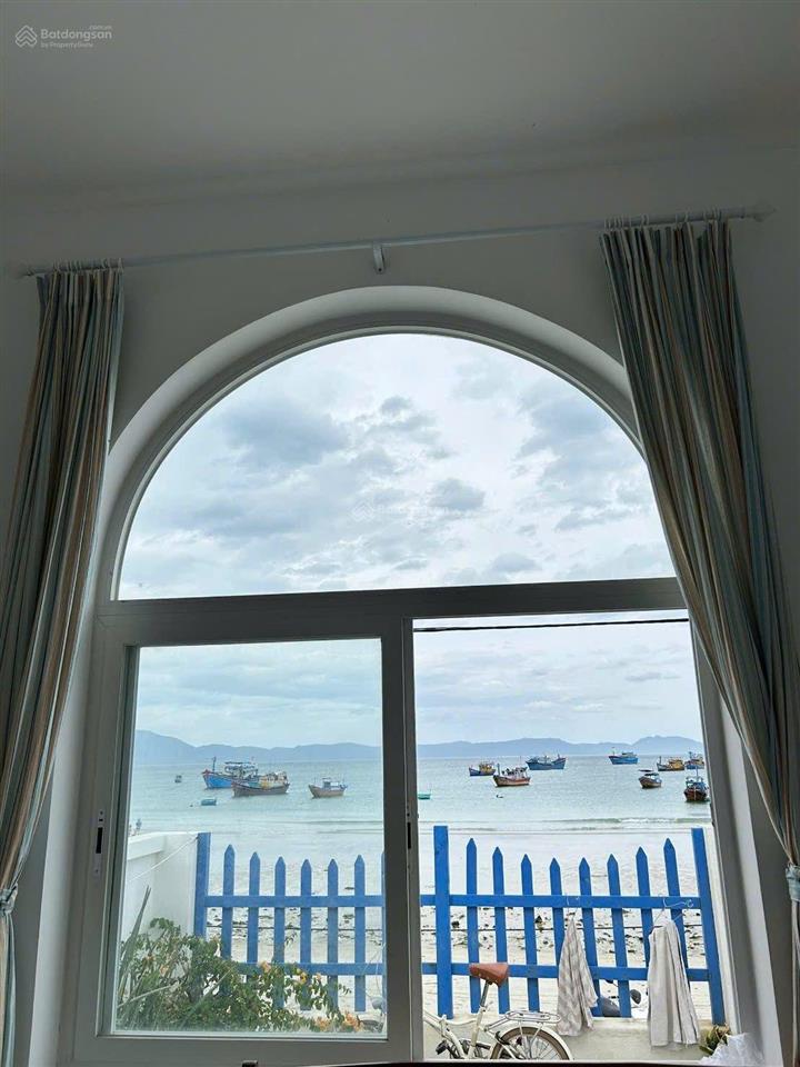 E chuyên đất biển dốc lết. căn biệt thự trực diện biển dốc lết