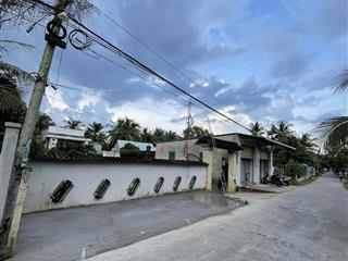 Chính chủ cần để lại 1400m2 gồm 300m2 thổ cư mặt tiền