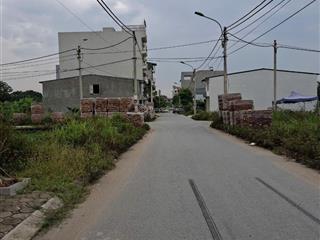 Cần bán đất dịch vụ pheo đẫy  bara tân tây đô. tân lập.