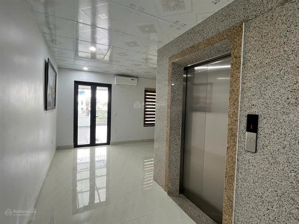 Bán gấp liền kề 95m², xây 4 tầng, có thang máy.