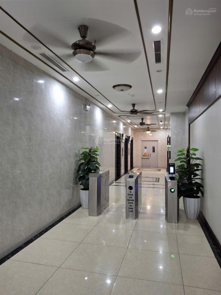 Bán căn góc 2 ngủ chung cư tân tây đô.