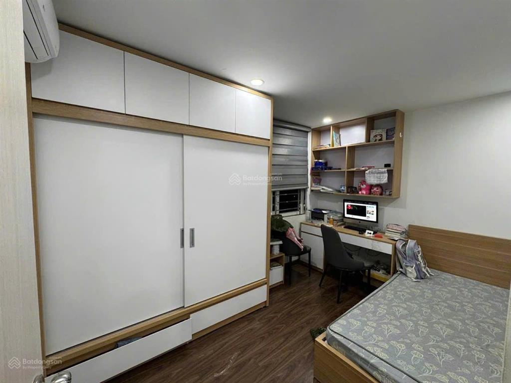 Cho thuê căn 3 ngủ, 2 vệ sinh, full đồ nội thất mới đẹp. khách thuê chỉ việc ở.