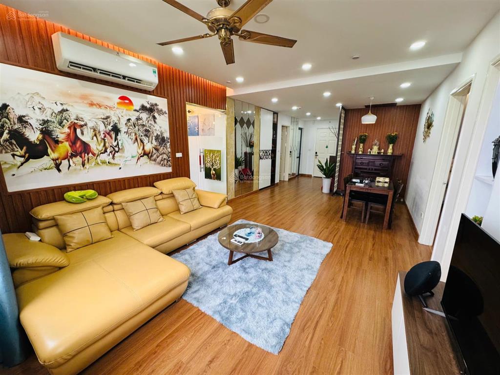 Căn hộ xhome star 3 ngủ chung cư tân tây đô.