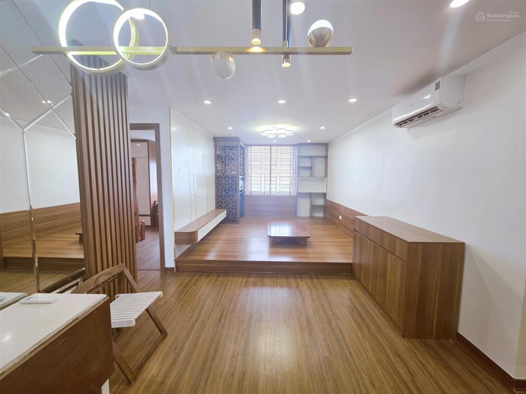 Cần bán gấp căn 3 ngủ tòa xphome star tân tây đô.