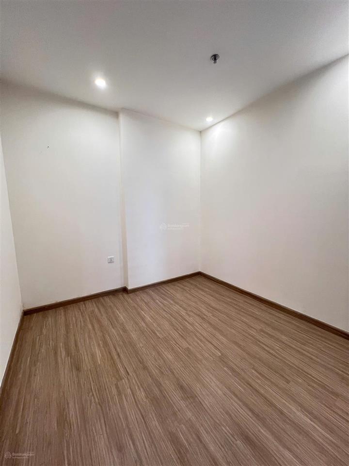 Chủ kẹt bán gấp 2pn1wc phân khu s5 giá 2,6 tỷ hướng đông, đã có sổ