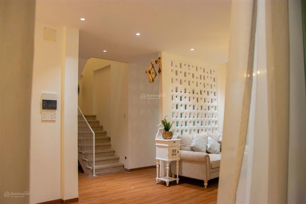 Bán villa 5 phòng hồ bơi, 199,8m2 đất ở đô thị cẩm châu, hội an, đường 10,5m trung tâm, giá 11,5 tỷ