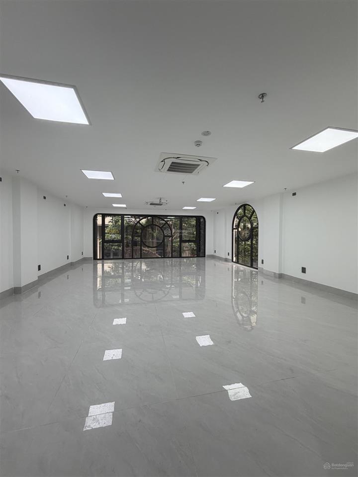Chính chủ cho thuê mb vp dt150m2x3 tầng mặt phố cự lộc, thanh xuânngã tư sở giá thuê thương lượng