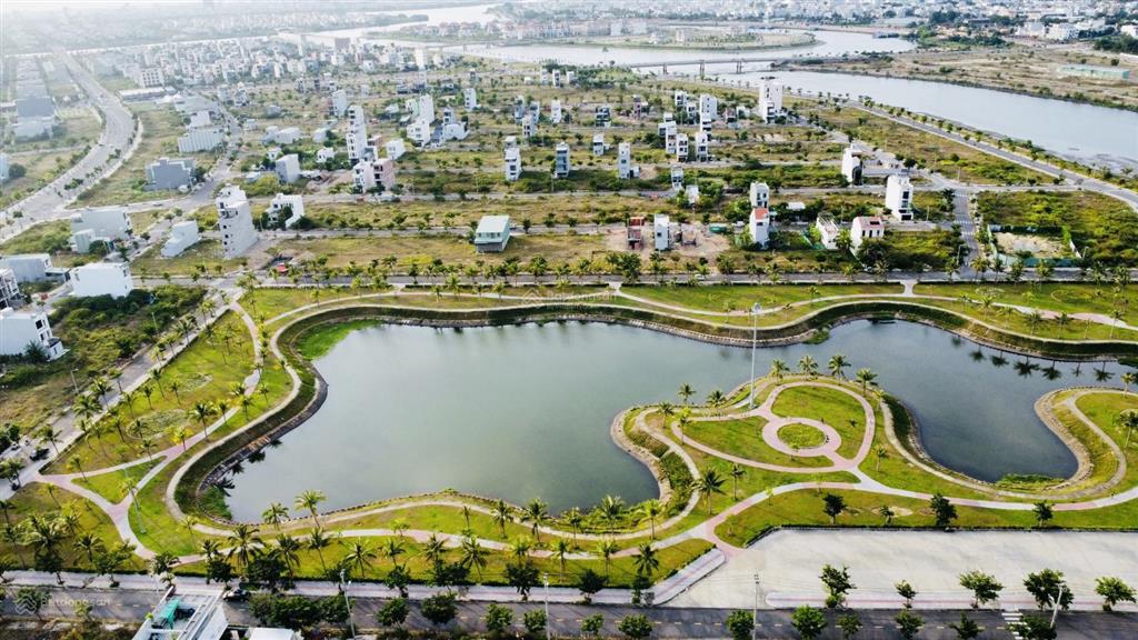 Hàng chính chủ  sổ đỏ  nam hoà xuân  bán gấp lô đất, giá rẻ hơn thị trường 100  200tr