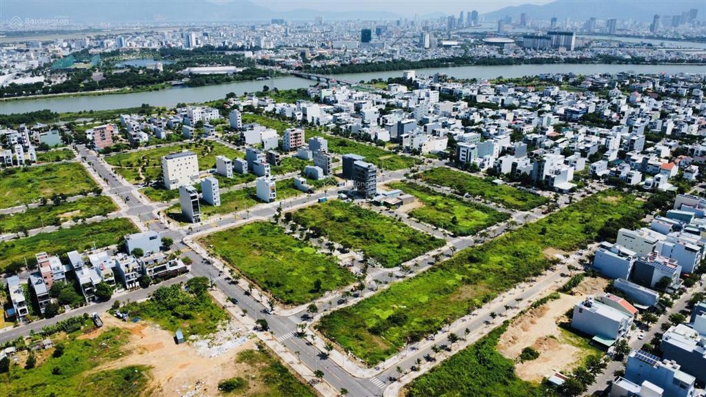 Bán đất cồn dầu 18 hoà xuân  view công viên ,song song lê quảng chí