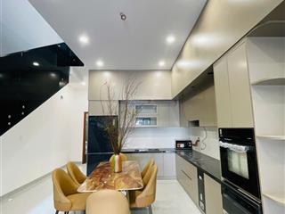 Nhà đẹp nam hoà xuân 3 tầng full 4pn giá tốt